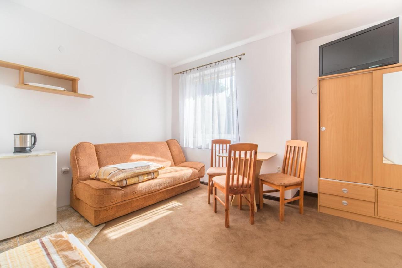 Donata Appartement Rewal Buitenkant foto